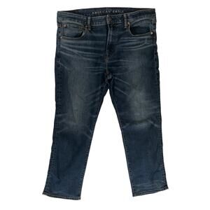 AMERICAN EAGLE MENS  SIZE 38/30 JEANS